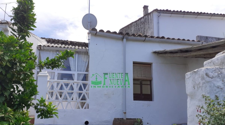 Badajoz - Fuentes de León - 413m2
