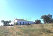 Земельный участок на продажу в городе Fregenal de la Sierra. Фото