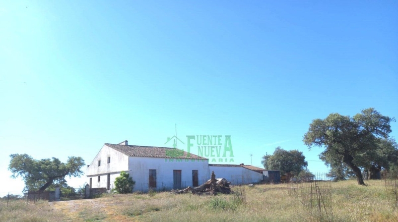 Badajoz - Fregenal de la Sierra - 800000m2