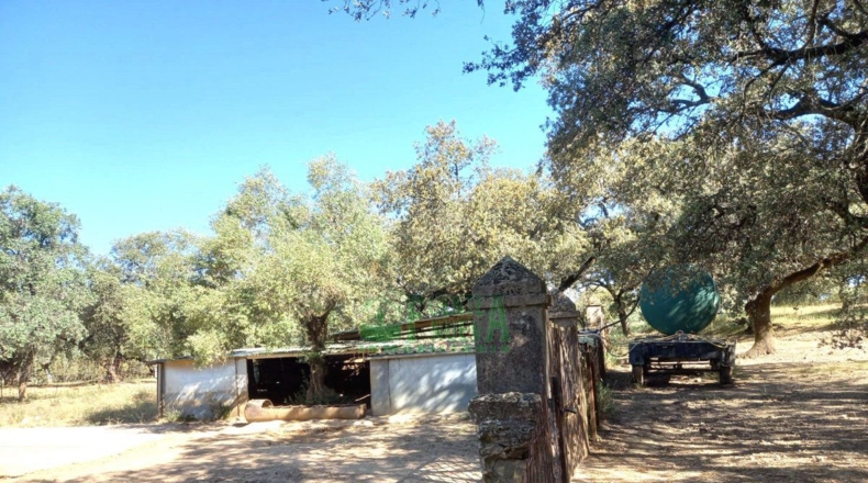 Badajoz - Fregenal de la Sierra - 800000m2