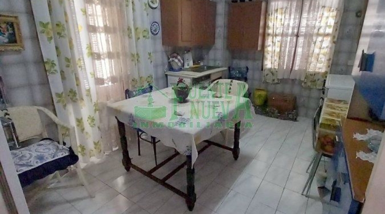 Badajoz - Fuentes de León - 258m2