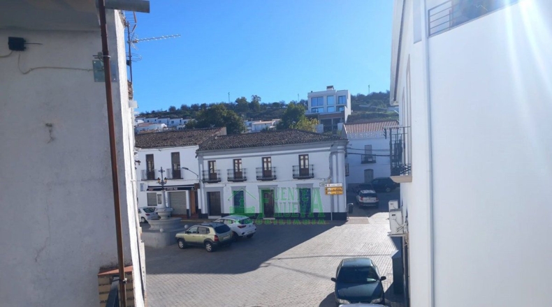 Badajoz - Fuentes de León - 258m2