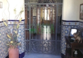 Chalet independiente con terreno en venta en Fuentes de León ref: TR300729 foto