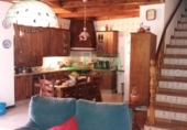 Chalet independiente con terreno en venta en Fuentes de León ref: TR300729 foto