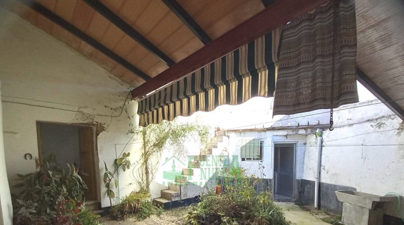 Badajoz - Fuentes de León - 584m2