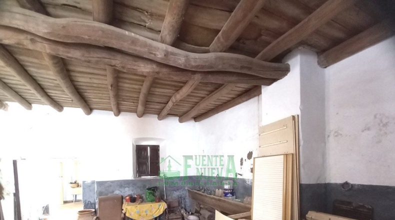 Badajoz - Fuentes de León - 584m2