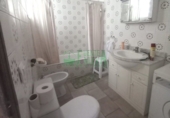 Дом с участком на продажу в городе Fuentes de León. Фото