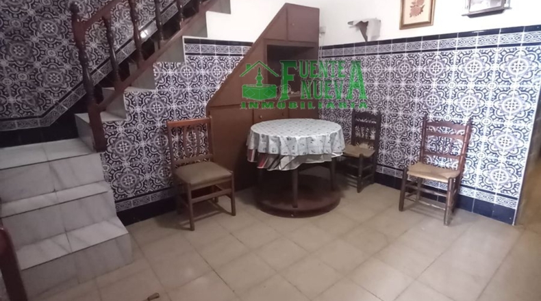 Badajoz - Fuentes de León - 216m2