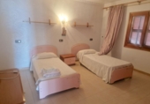Chalet independiente con terreno en venta en Bellavista ref: TR103261 foto