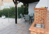 Вилла с участком на продажу в городе Torremolinos. Фото