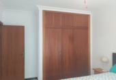 Отдельно стоящий дом с участком на продажу в городе Mazagón. Фото