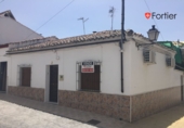 Дом с участком на продажу в городе Martos. Фото
