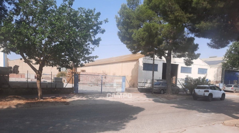 Albacete - Albacete - 2700m2