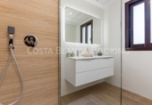Xalet independent amb terreny en venda a Finestrat ref.: TR61297 foto
