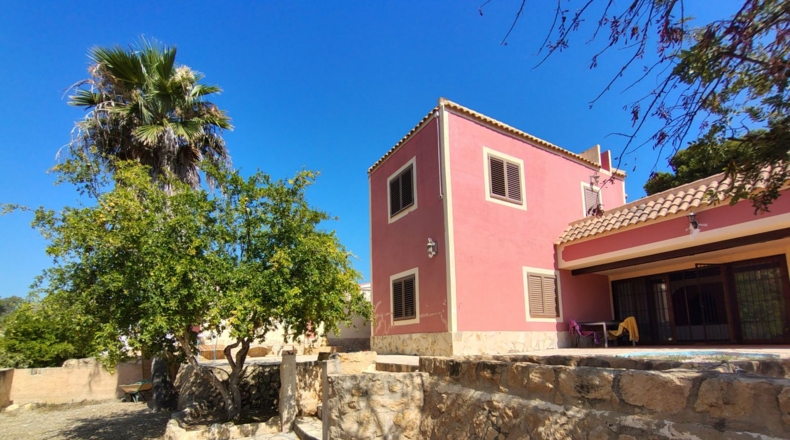 Alicante - la Nucia - 920m2