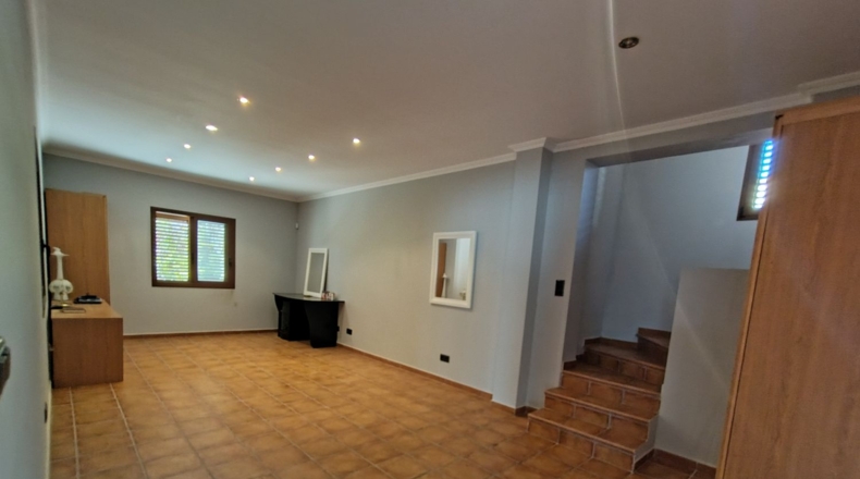 Alicante - la Nucia - 920m2