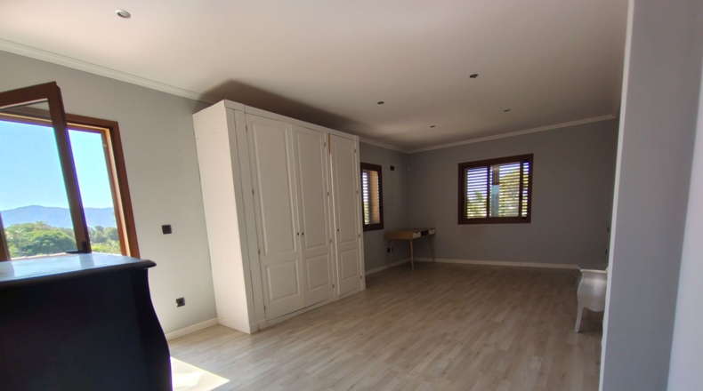 Alicante - la Nucia - 920m2
