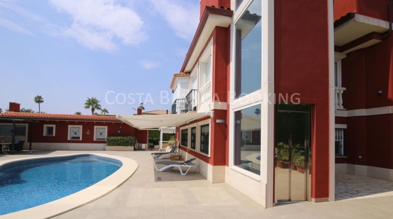 Alicante - Alfaz del Pi - 1080m2