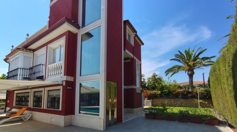 Alicante - Alfaz del Pi - 1080m2