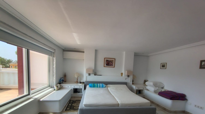 Alicante - Alfaz del Pi - 1080m2