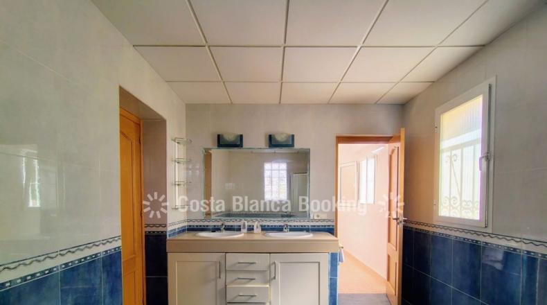 Alicante - Alfaz del Pi - 400m2