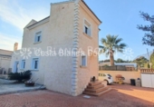 Xalet independent amb terreny en venda a la Nucia ref.: TR263201 foto