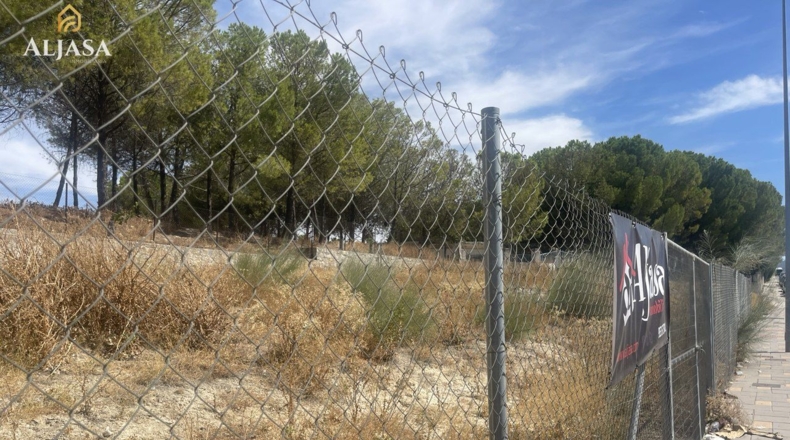 Jaén - Torredonjimeno - 727m2