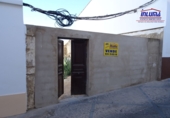 Sòl urbà en venda a Jerez de los Caballeros ref.: TR32870 foto