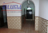 Дом с участком на продажу в городе Valle de Santa Ana. Фото