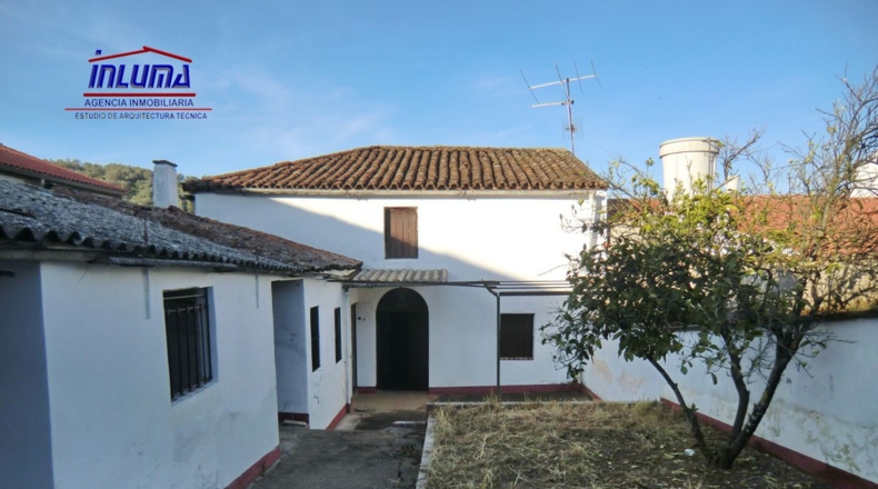 Badajoz - Valle de Santa Ana - 472m2