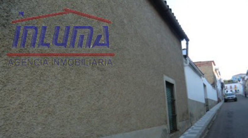 Badajoz - Valle de Santa Ana - 472m2