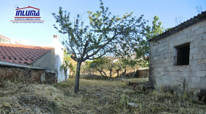 Badajoz - Valle de Santa Ana - 472m2