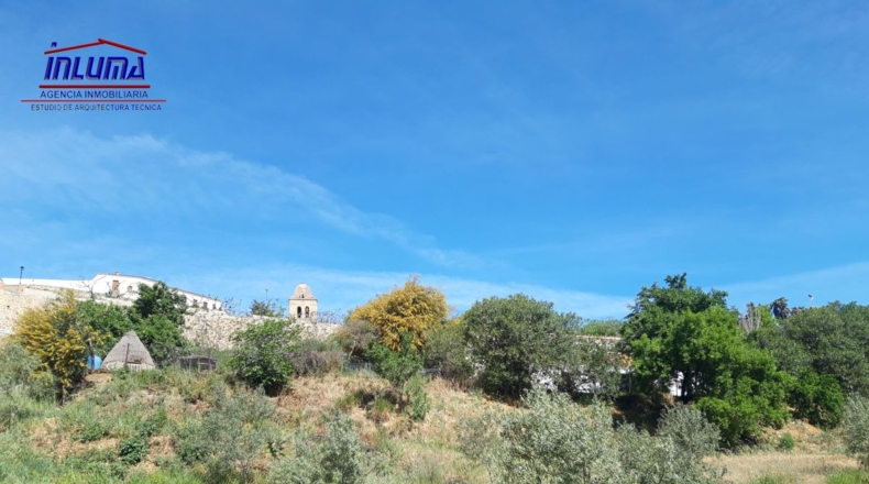 Badajoz - Jerez de los Caballeros - 6000m2