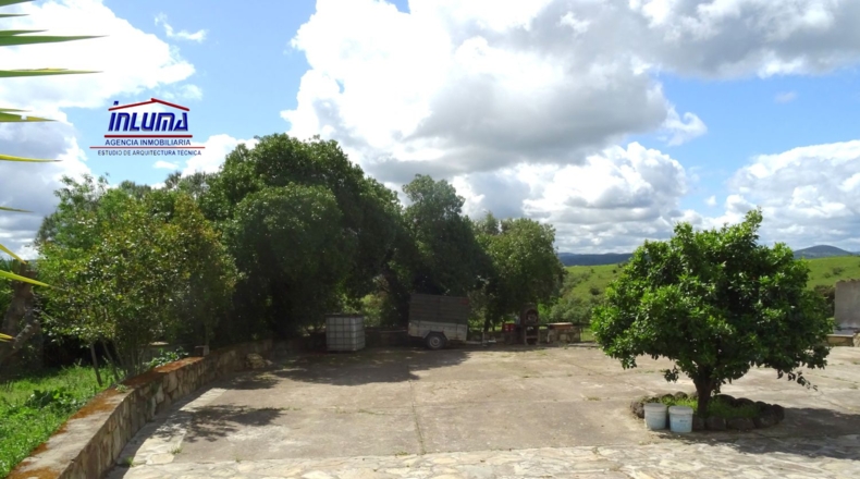 Badajoz - Jerez de los Caballeros - 15130m2