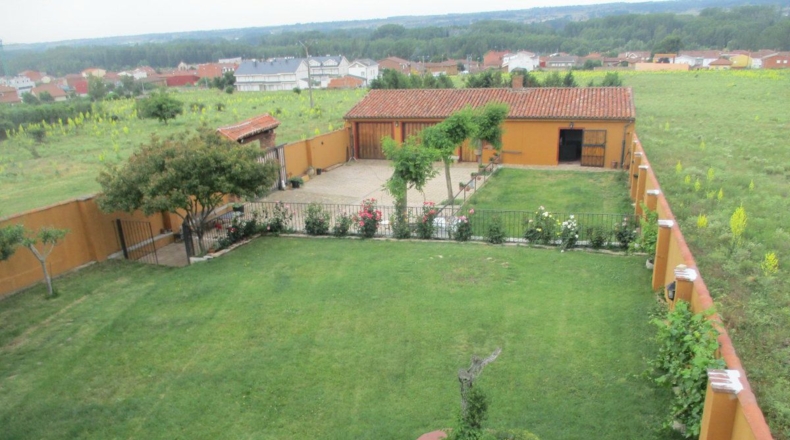 León - Sariegos del Bernesga - 1200m2