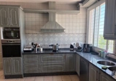 Chalet independiente con terreno en venta en la España, Dos Hermanas, ref: TR257661 foto