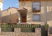 Chalet adosado con terreno en venta en la España, Paracuellos de Jiloca, ref: TR208731 foto