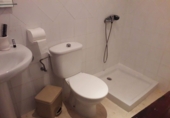 Дом с участком на продажу в городе Casariche. Фото