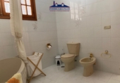 Отдельно стоящий дом с участком на продажу в городе El Rubio. Фото