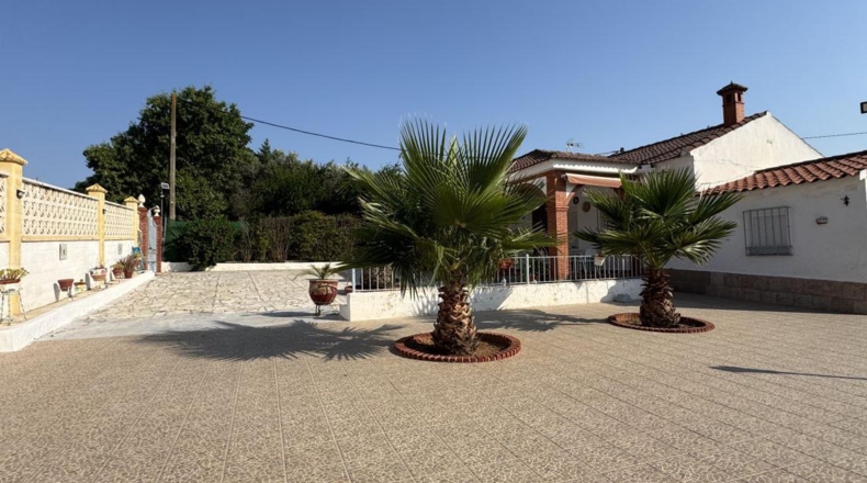 Córdoba - Puente Genil - 2200m2