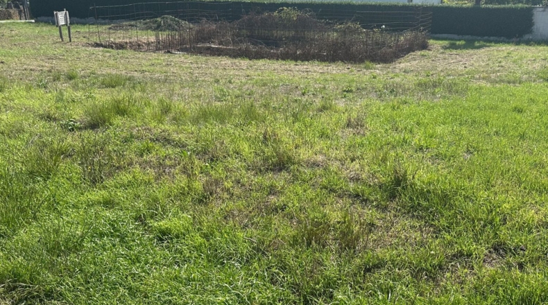 La Coruña - O Outeiro - 1800m2