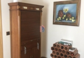 Отдельно стоящий дом с участком на продажу в городе Линарес. Фото