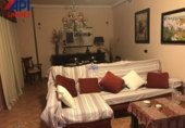 Отдельно стоящий дом с участком на продажу в городе Линарес. Фото