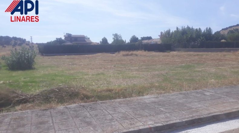 Jaén - Linares - 2000m2