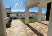 Xalet adossat amb terreny en venda a Matalascañas ref.: TR181247 foto