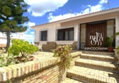 Chalet adosado con terreno en venta en Matalascañas ref: TR262503 foto