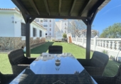 Chalet adosado con terreno en venta en Matalascañas ref: TR262503 foto