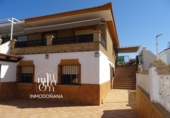Chalet adosado con terreno en venta en Matalascañas ref: TR305284 foto