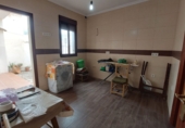 Дом с участком на продажу в городе Quesada. Фото