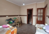Дом с участком на продажу в городе Quesada. Фото